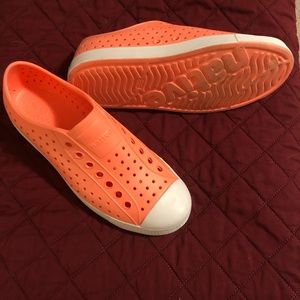 Native shoes lightly used